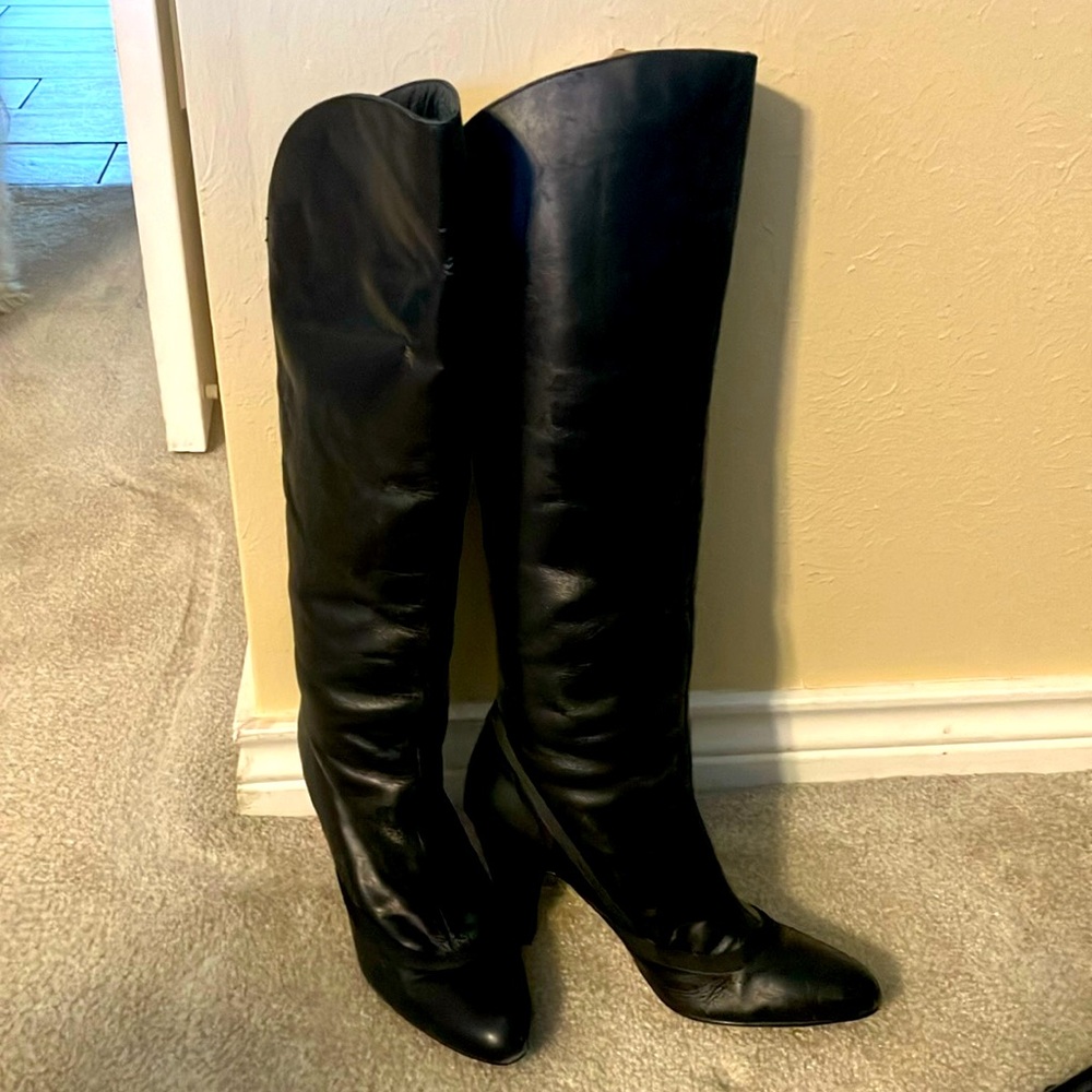 Feud black leather knee high boots